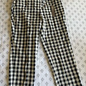 LOFT Men's Black and White Checkered Chinos